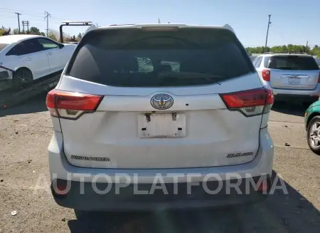 TOYOTA HIGHLANDER 2017 vin 5TDJZRFH2HS476027 from auto auction Copart