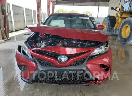 TOYOTA CAMRY HYBR 2018 vin 4T1B21HKXJU507962 from auto auction Copart