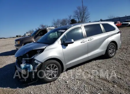 Toyota Sienna LE 2021 2021 vin 5TDKRKEC7MS042200 from auto auction Copart