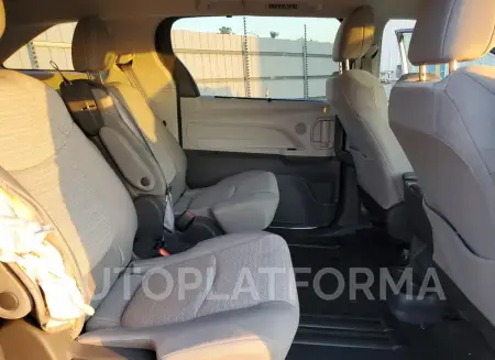 TOYOTA SIENNA LE 2021 vin 5TDKRKECXMS002287 from auto auction Copart