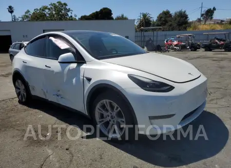 TESLA MODEL Y 2022 vin 7SAYGAEE2NF556296 from auto auction Copart