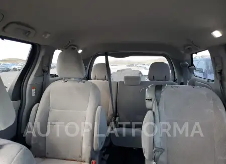 TOYOTA SIENNA LE 2017 vin 5TDKZ3DC0HS864480 from auto auction Copart