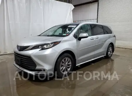 TOYOTA SIENNA XLE 2021 vin 5TDYRKEC1MS006836 from auto auction Copart