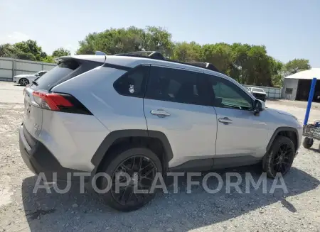 TOYOTA RAV4 XLE 2020 vin JTMP1RFVXLD059136 from auto auction Copart