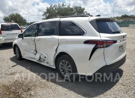 TOYOTA SIENNA XLE 2021 vin 5TDYRKEC2MS031311 from auto auction Copart