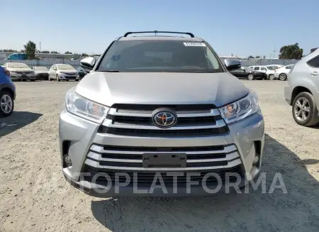 TOYOTA HIGHLANDER 2017 vin 5TDJZRFH1HS450471 from auto auction Copart