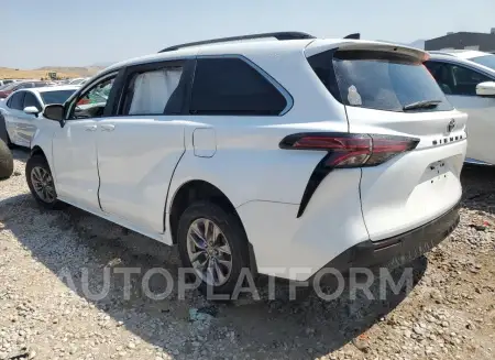 TOYOTA SIENNA LE 2021 vin 5TDKRKEC6MS034430 from auto auction Copart