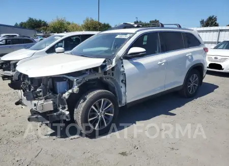 Toyota Highlander 2019 2019 vin 5TDJZRFH0KS615935 from auto auction Copart