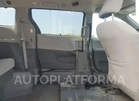 TOYOTA SIENNA LE 2019 vin 5TDKZ3DCXKS010118 from auto auction Copart