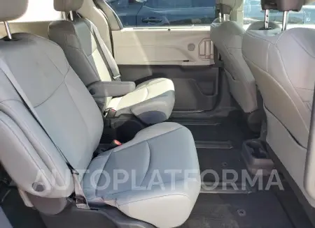 TOYOTA SIENNA XLE 2022 vin 5TDYSKFC7NS073560 from auto auction Copart