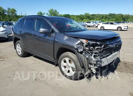 TOYOTA RAV4 XLE 2021 vin JTMRWRFVXMD133893 from auto auction Copart