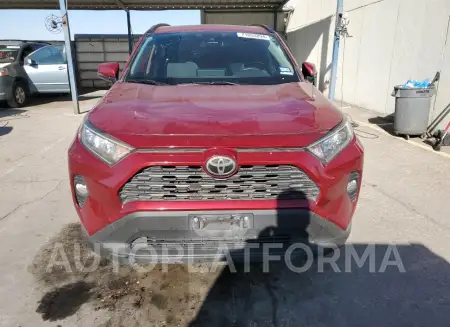 TOYOTA RAV4 XLE 2019 vin JTMW1RFV4KJ014642 from auto auction Copart