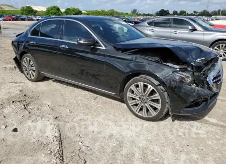 MERCEDES-BENZ E 300 2019 vin WDDZF4JB5KA547829 from auto auction Copart