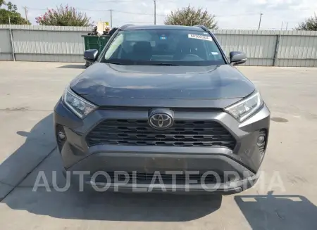 TOYOTA RAV4 XLE 2019 vin 2T3W1RFV3KC013873 from auto auction Copart