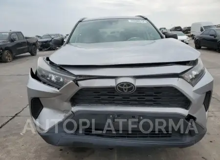 TOYOTA RAV4 LE 2019 vin JTMH1RFV0KJ006305 from auto auction Copart