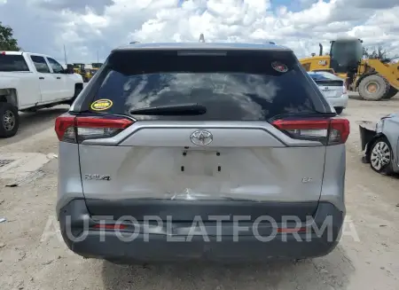 TOYOTA RAV4 LE 2019 vin JTMH1RFV4KJ007439 from auto auction Copart