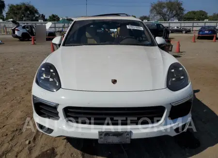 PORSCHE CAYENNE 2017 vin WP1AA2A28HKA83950 from auto auction Copart