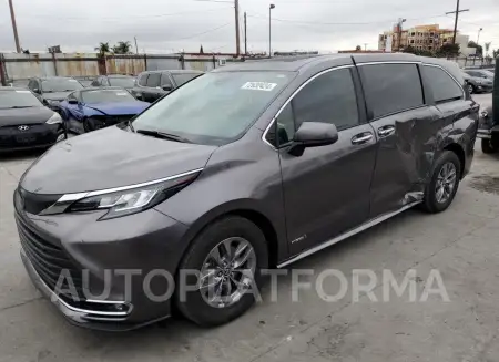 TOYOTA SIENNA XLE 2021 vin 5TDYRKEC0MS009100 from auto auction Copart