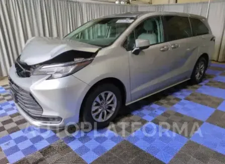 Toyota Sienna LE 2023 2023 vin 5TDKRKECXPS164537 from auto auction Copart