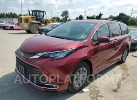 Toyota Sienna XLE 2022 2022 vin 5TDJRKECXNS090464 from auto auction Copart