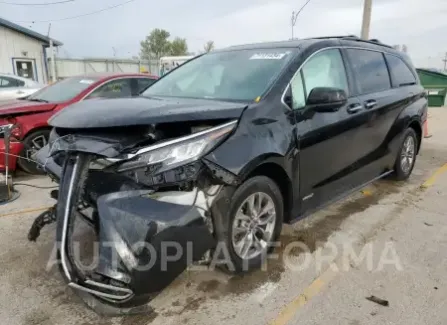 Toyota Sienna XLE 2021 2021 vin 5TDJSKFC2MS011841 from auto auction Copart