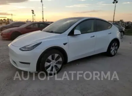 Tesla Model Y 2022 2022 vin 7SAYGAEE1NF468064 from auto auction Copart