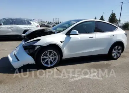 Tesla Model Y 2024 2024 vin 7SAYGDEEXRF090916 from auto auction Copart