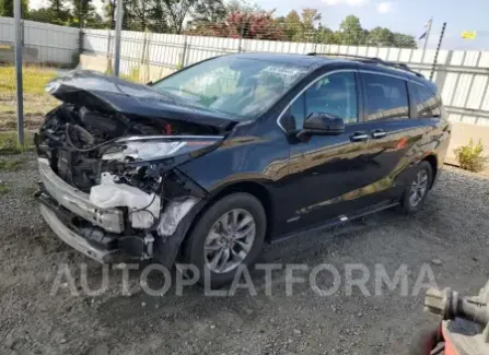 Toyota Sienna XLE 2021 2021 vin 5TDYRKEC7MS010213 from auto auction Copart