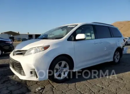 Toyota Sienna LE 2019 2019 vin 5TDKZ3DC1KS975935 from auto auction Copart