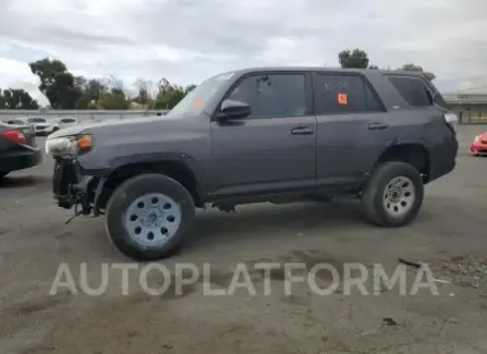 Toyota 4 Runner 2015 2015 vin JTEZU5JR8F5101767 from auto auction Copart