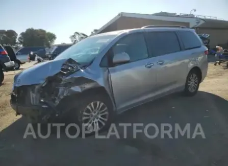 Toyota Sienna XLE 2016 2016 vin 5TDYK3DC4GS705684 from auto auction Copart