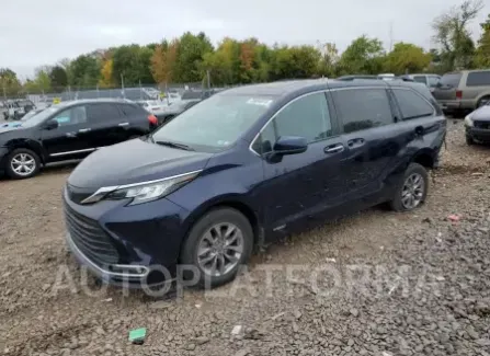 Toyota Sienna XLE 2021 2021 vin 5TDJRKEC5MS011684 from auto auction Copart