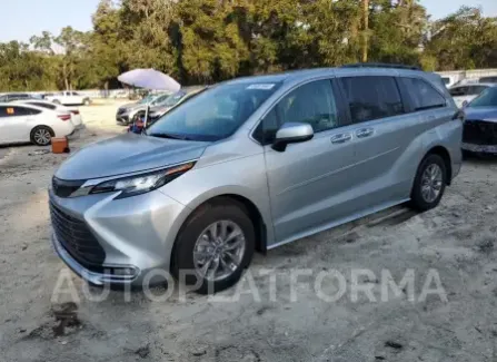 Toyota Sienna XLE 2022 2022 vin 5TDYRKEC4NS123442 from auto auction Copart