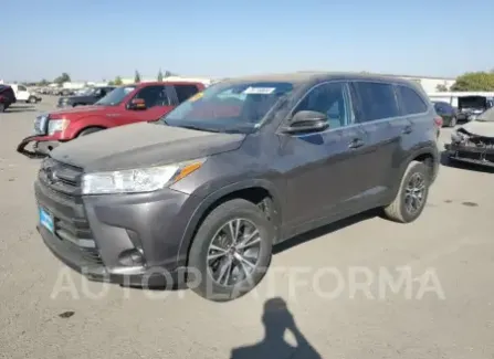 Toyota Highlander 2019 2019 vin 5TDZZRFH8KS303252 from auto auction Copart