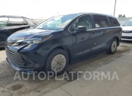 Toyota Sienna LE 2024 2024 vin 5TDKRKEC2RS200692 from auto auction Copart