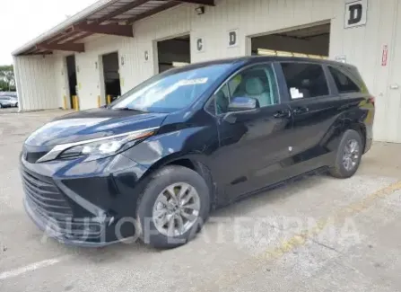 Toyota Sienna LE 2024 2024 vin 5TDKRKEC8RS200373 from auto auction Copart