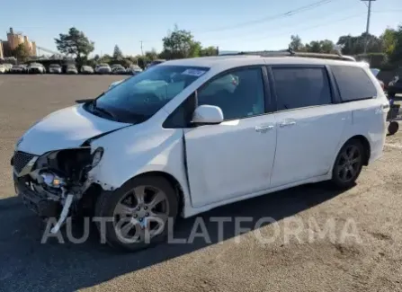 Toyota Sienna SE 2017 2017 vin 5TDXZ3DC5HS805429 from auto auction Copart