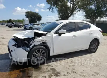 Toyota Yaris 2019 2019 vin 3MYDLBYV2KY504418 from auto auction Copart