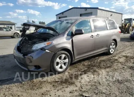 Toyota Sienna LE 2016 2016 vin 5TDKK3DC0GS706286 from auto auction Copart