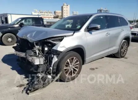 Toyota Highlander 2017 2017 vin 5TDKZRFH5HS526035 from auto auction Copart