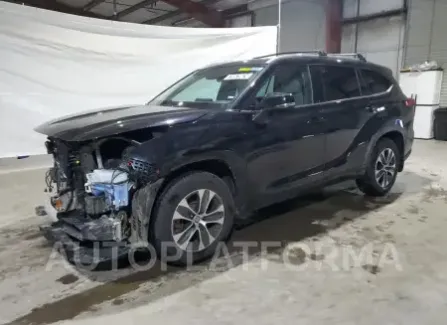 Toyota Highlander 2022 2022 vin 5TDGZRBH6NS596179 from auto auction Copart