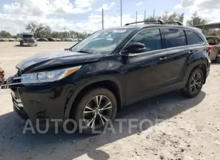 Toyota Highlander 2019 2019 vin 5TDBZRFH0KS957549 from auto auction Copart