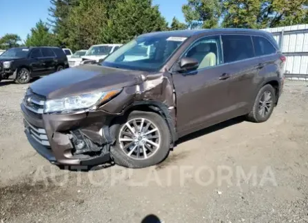 Toyota Highlander 2017 2017 vin 5TDJZRFH1HS434951 from auto auction Copart