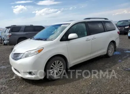 Toyota Sienna XLE 2017 2017 vin 5TDYZ3DC1HS866717 from auto auction Copart