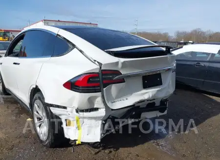 TESLA MODEL X 2019 vin 5YJXCAE2XKF195261 from auto auction Iaai