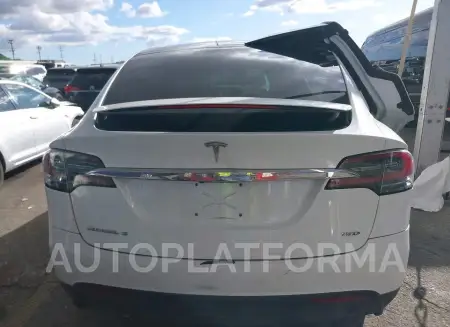 TESLA MODEL X 2018 vin 5YJXCDE21JF104507 from auto auction Iaai