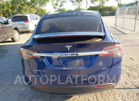 TESLA MODEL X 2017 vin 5YJXCDE2XHF054121 from auto auction Iaai