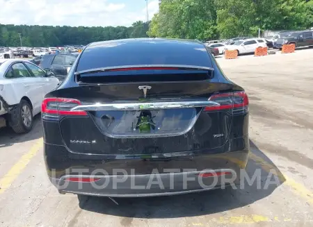 TESLA MODEL X 2017 vin 5YJXCAE2XHF040475 from auto auction Iaai