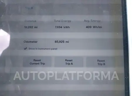 TESLA MODEL X 2017 vin 5YJXCAE2XHF040475 from auto auction Iaai