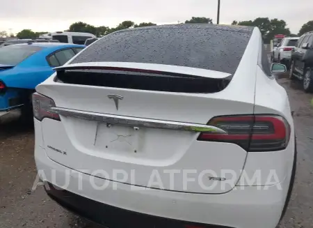 TESLA MODEL X 2017 vin 5YJXCBE21HF039348 from auto auction Iaai